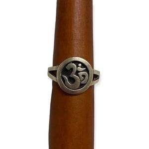 Silver Om ॐ Ring